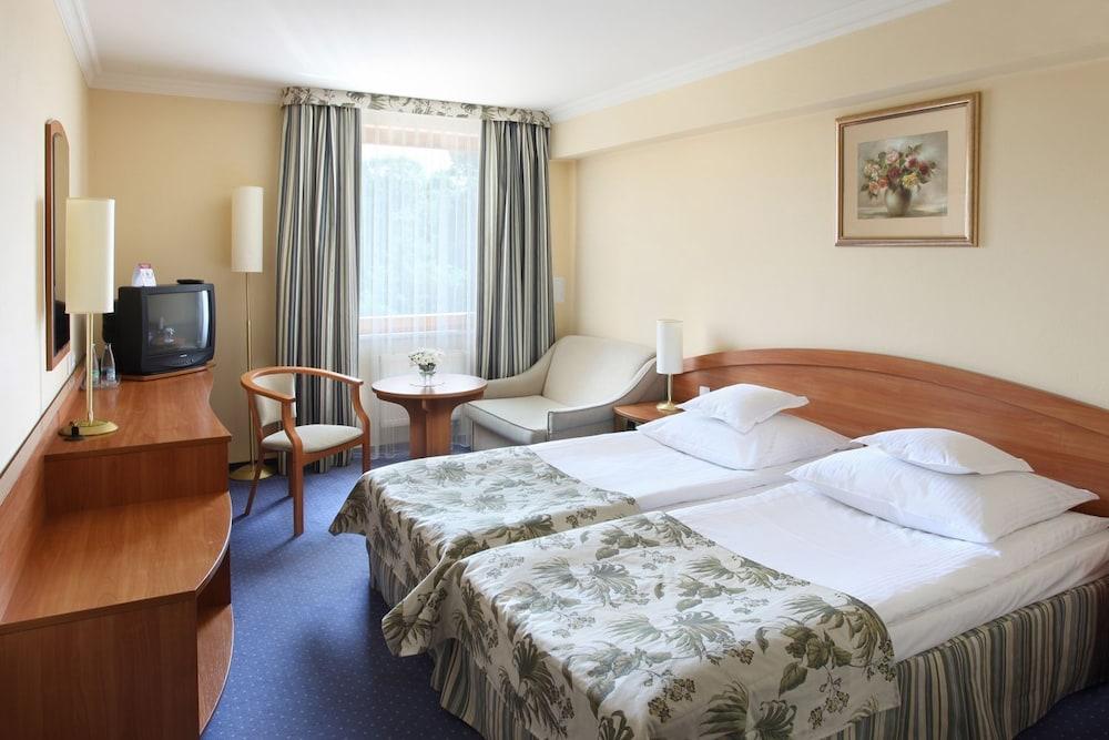 Hotel Bartan Gdansk Seaside Extérieur photo